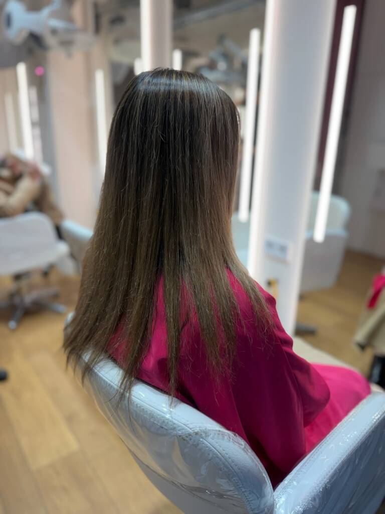 Extensiones pelo natural Zaragoza — colocación con ultrasonidos en frío Great Lengths