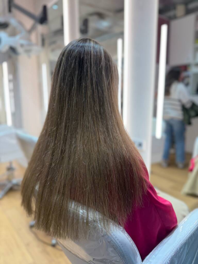 Resultado extensiones de pelo natural Great Lengths en Zaragoza — alargamiento con volumen