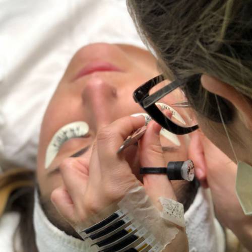 extensiones de pestañas pelo a pelo en eva pellejero estetica zaragoza